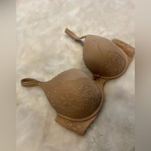 Victorias Secret Lace Overlay Body By Victoria Perfect Shape bra